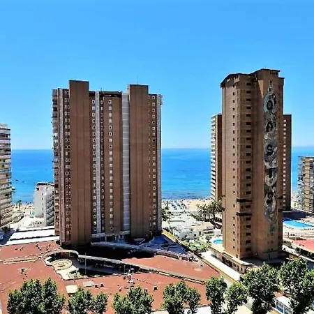 Cosy In With Shared Pool Benidorm